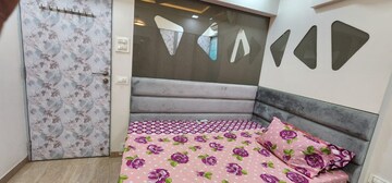 Bedroom in 2 BHK Apartment at Kalpataru Parkcity, Kolshet Road – for Rent