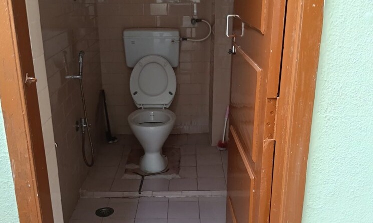 Bathroom, hbr layout 3 Bedroom 1150 Sq.Ft. Independent House In Hbr Layout Bangalore 9716184