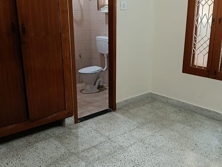 Room, hbr layout 3 Bedroom 1150 Sq.Ft. Independent House In Hbr Layout Bangalore 9716184