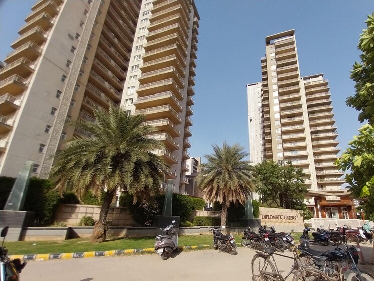 Cover Image, puri-diplomatic-greens-phase-i 3 Bedroom 1700 Sq.Ft. Apartment In Sector 111 Gurgaon 9716176