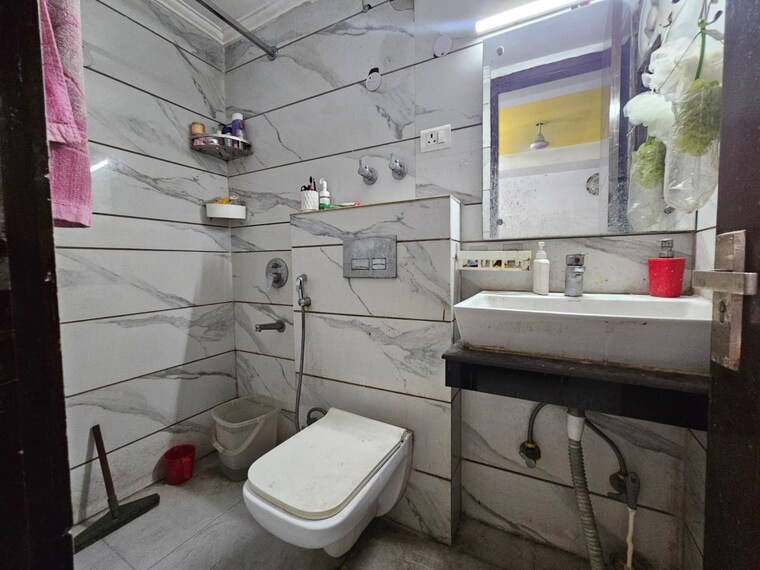Bathroom, saket 2 Bedroom 900 Sq.Ft. Builder Floor In Saket Delhi 9716491