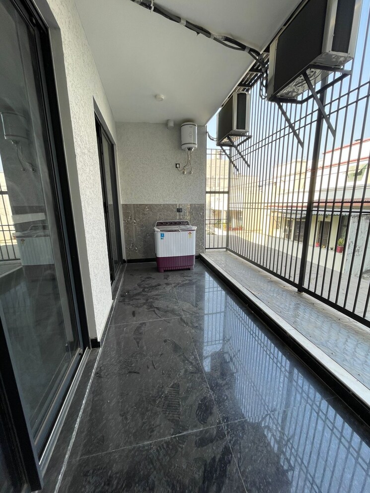 Balcony, empire-floors 2 Bedroom 1800 Sq.Ft. Builder Floor In Sector 57 Gurgaon 9716490