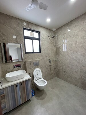 Bathroom in 2 BHK Builder Floor at Empire Floors, Sector 57 – for Rent