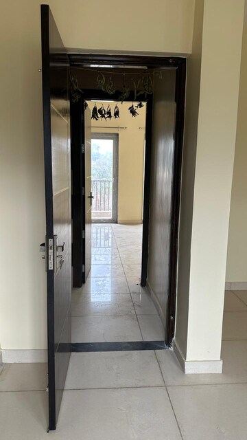 Building Lobby in 6 BHK Villa at Gaur Yamuna City 32nd Park View, Gaur Yamuna City – for Sale