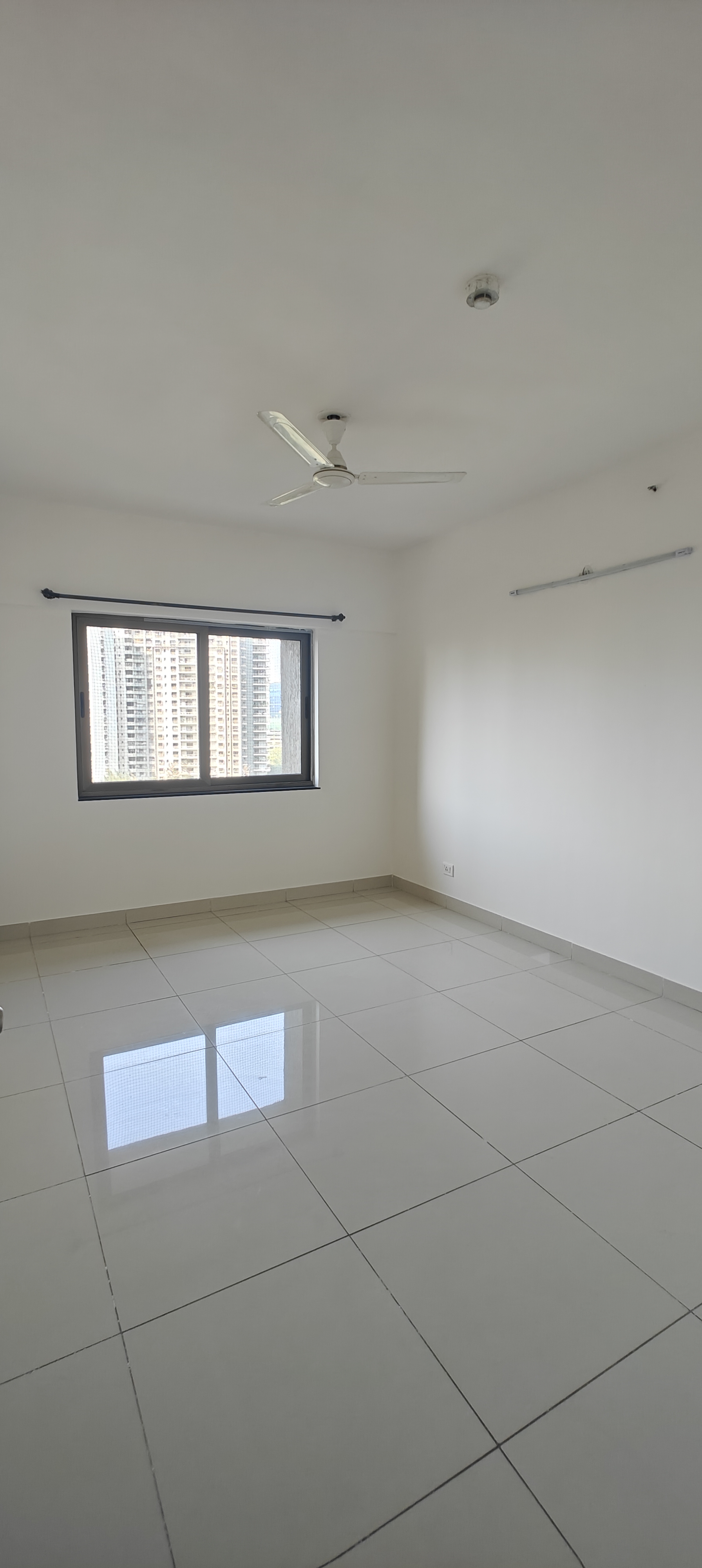 3 BHK 1335 Sq.Ft. Apartment in Paranjape Schemes Blue Ridge