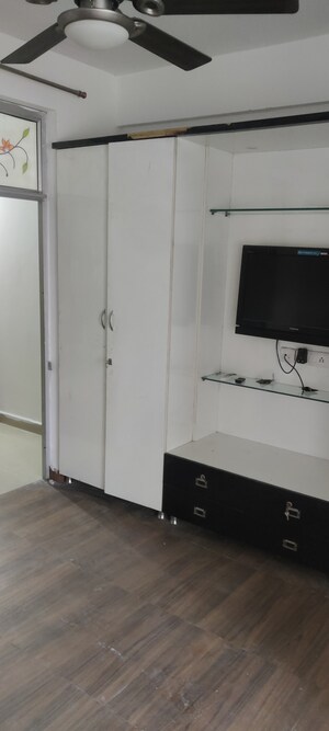 1 RK Apartment For Rent in GTM The Capital, Aman Vihar