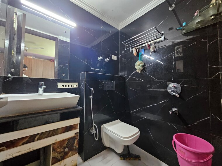 Attached Bathroom, saket 2 Bedroom 900 Sq.Ft. Builder Floor In Saket Delhi 9716593