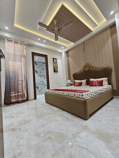4 BHK + Servant Room,Extra Room Apartment For Sale in Dasnac Burj