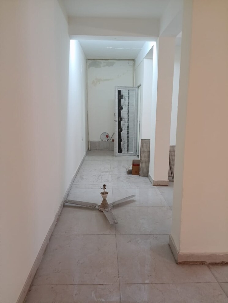 undefined, chittaranjan park Commercial Office Space 1500 Sq.Ft. In Chittaranjan Park Delhi 9716738