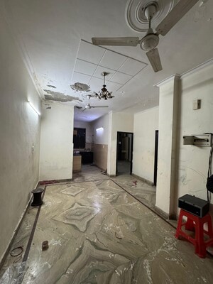 Bedroom in 3 BHK Builder Floor at Green Fields Colony – for Rent