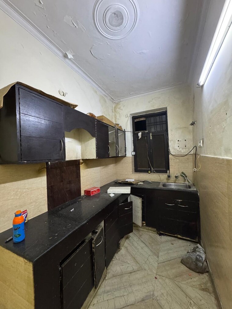 Kitchen, green fields colony 3 Bedroom 2000 Sq.Ft. Builder Floor In Green Fields Colony Faridabad 9716758