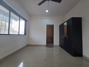 Room in 2 BHK Apartment at Goregaon West – for Rent