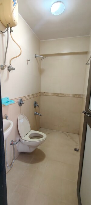 Bathroom in 4 BHK Apartment at Kharghar Sector 4 – for Rent