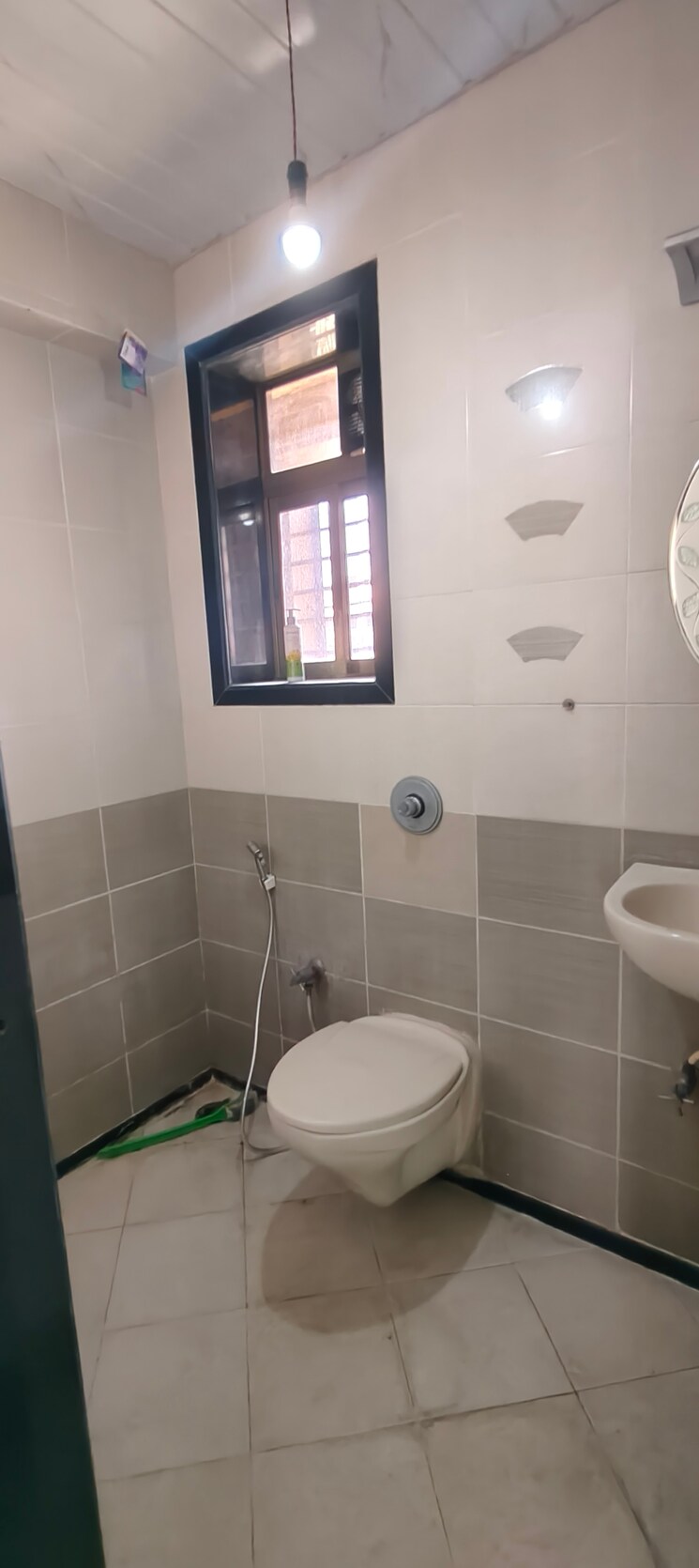 Bathroom, kharghar sector 4 4 Bedroom 1800 Sq.Ft. Apartment In Kharghar Sector 4 Navi Mumbai 9716886
