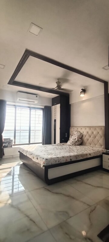 Bedroom in 3 BHK Apartment at Sai Everest Solitaire Heights, Santacruz East – for Rent