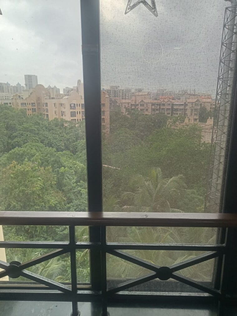Garden, hiranandani-gardens-glen-gate 2 Bedroom 1050 Sq.Ft. Apartment In Powai Mumbai 9716890
