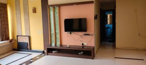 Room in 4 BHK Apartment at Kharghar – for Rent