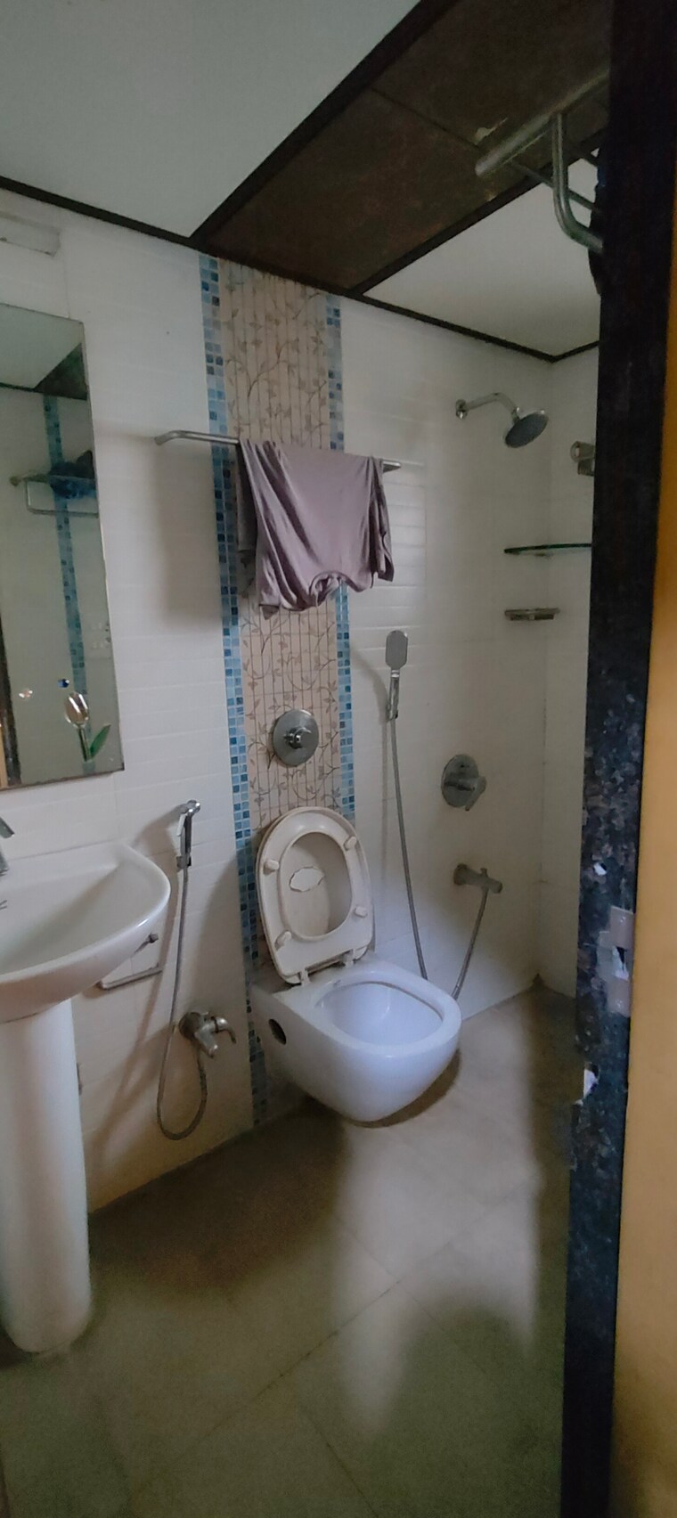 Bathroom, kharghar 4 Bedroom 1800 Sq.Ft. Apartment In Kharghar Navi Mumbai 9716977