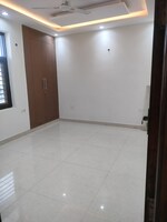 3 BHK + Pooja Room,Study Room 200 Sq.Yd. Builder Floor in Green Fields Colony