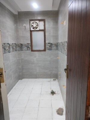 Bathroom in 3 BHK Builder Floor at Green Fields Colony – for Sale