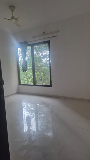 Room in 3 BHK Apartment at Pride World City Brooklyn, Charholi Budruk – for Rent