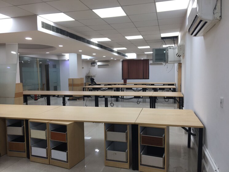 Kitchen, sector 62 Commercial Office Space in IT/SEZ 2200 Sq.Ft. In Sector 62 Noida 9716918