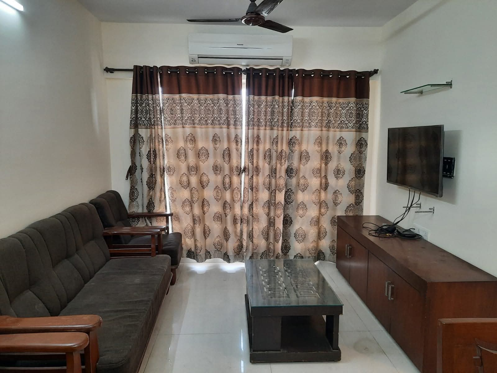 2 BHK Apartment For Rent in Shamik Elanza Santacruz