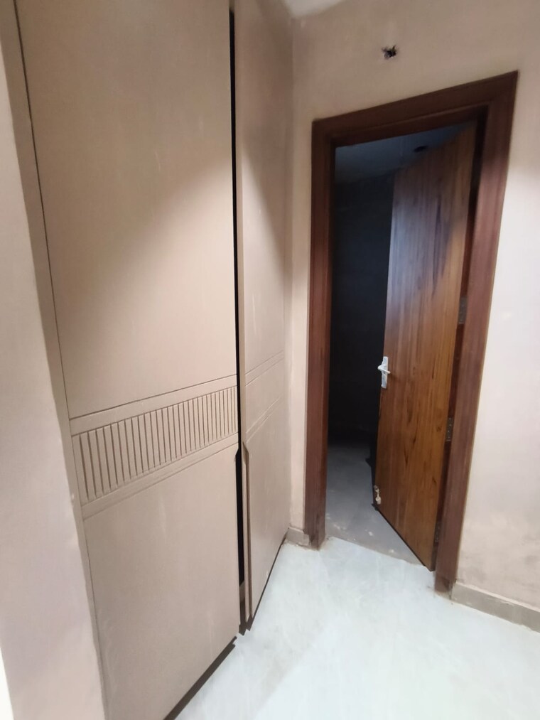 Other, green fields colony 3 Bedroom 1700 Sq.Ft. Builder Floor In Green Fields Colony Faridabad 9717069