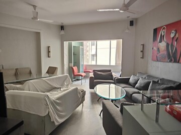 Team Area in 2 BHK Apartment at Lodha The Park, Worli – for Rent