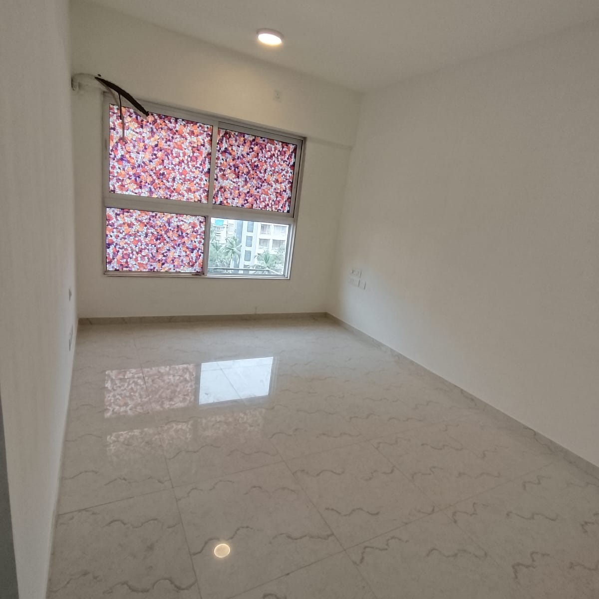 2 BHK 810 Sq.Ft. Apartment in Sheth Vasant Oasis