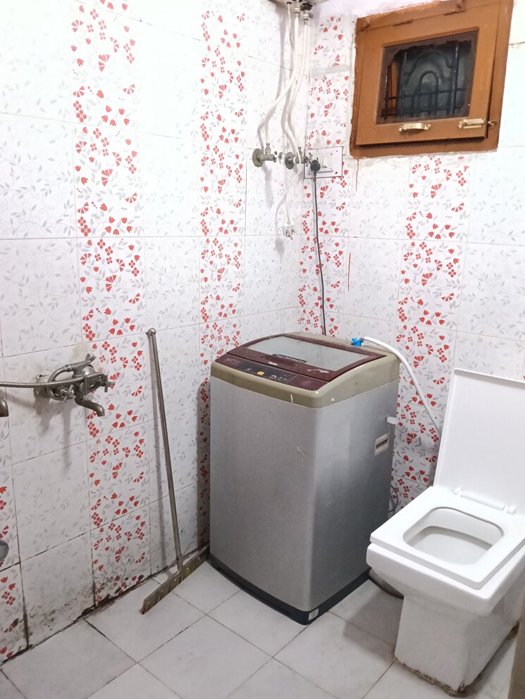 Bathroom, gomti nagar 2 Bedroom 1250 Sq.Ft. Independent House In Gomti Nagar Lucknow 9717198