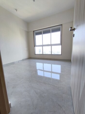 Mahaveer Solitaire Edge