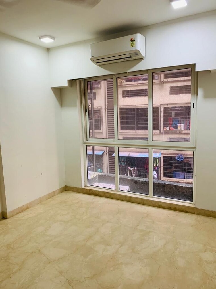 Room, okhla industrial estate phase 2 2 Bedroom 133 Sq.Yd. Builder Floor In Okhla Industrial Estate Phase 2 Delhi 9717317