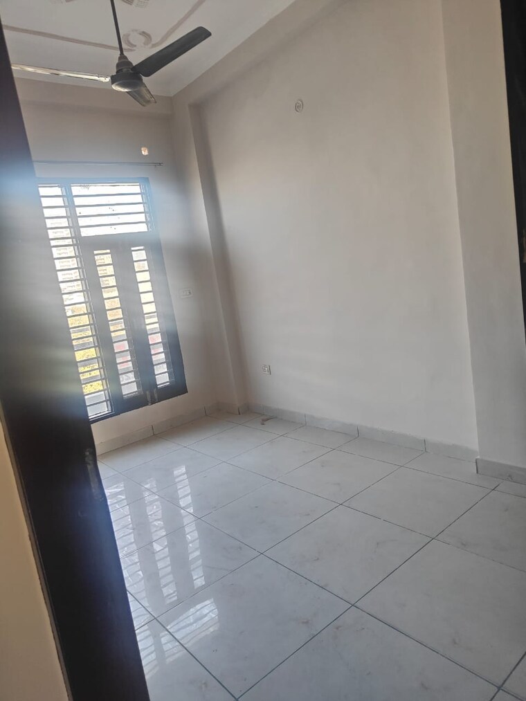 Room, puri-diplomatic-residences 2 Bedroom 900 Sq.Ft. Builder Floor In Sector 111 Gurgaon 9717239