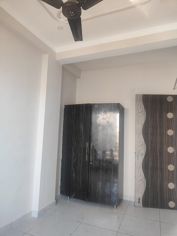 Building Lobby in 2 BHK Builder Floor at Puri Diplomatic Residences, Sector 111 – for Rent