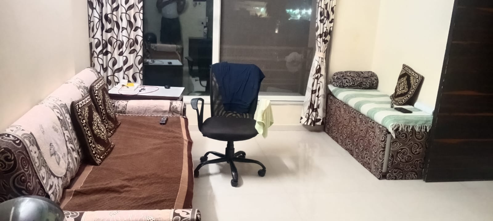 1 BHK 452 Sq.Ft. Apartment in Gurukrupa Marina Enclave