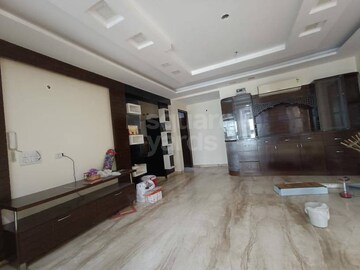 Parking in 3 BHK Builder Floor at Paschim Vihar – for Rent