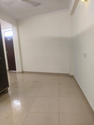Room in 1 RK Builder Floor at Saket – for Rent