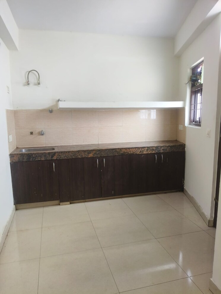 Bathroom, saket 1 RK 250 Sq.Ft. Builder Floor In Saket Delhi 9717328