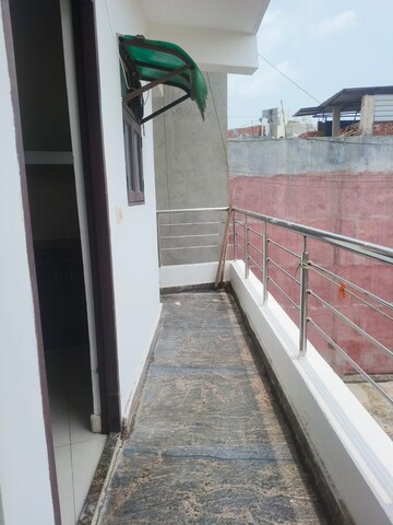 1 RK Builder Floor For Rent in Saket