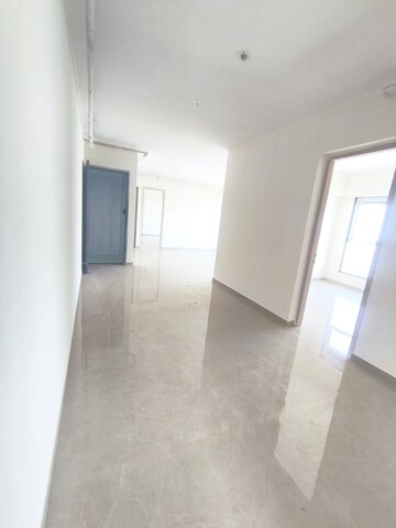 Building Lobby in 3 BHK Apartment at Mahaveer Solitaire Edge, Kandivali East – for Sale