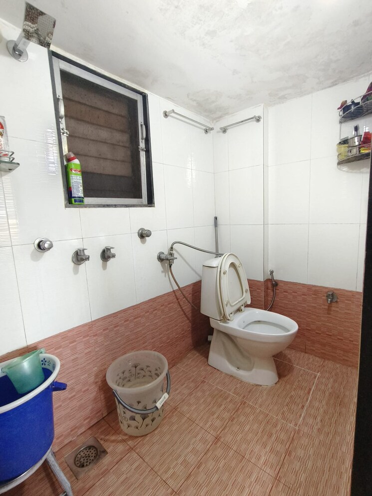 Bathroom, mayurs-nature-glory 1 Bedroom 438 Sq.Ft. Apartment In Kalwa Thane 9717391