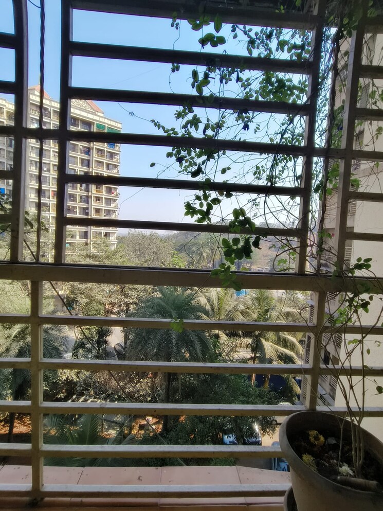 Balcony, mayurs-nature-glory 1 Bedroom 438 Sq.Ft. Apartment In Kalwa Thane 9717391