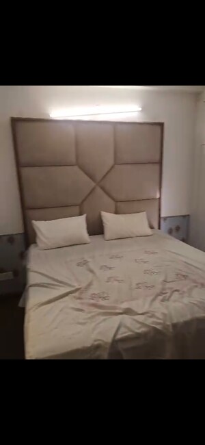 Bathroom in 3 BHK Builder Floor at BPTP Parkland Pride, Sector 77 – for Rent