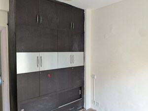 Furnished Amenities in 2 BHK Apartment at BPTP Park Grandeura, Sector 82 – for Rent