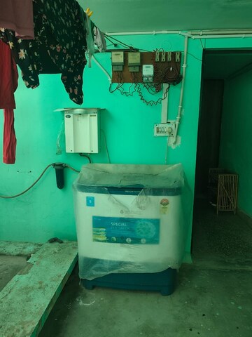 Room in  Pg at Vibhuti Khand – for Rent