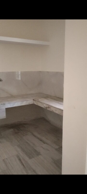 Room in 3 BHK Villa at Sector 70 – for Rent