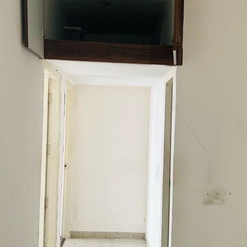 Furnished Amenities in 2.5 BHK Apartment at Mahagun Mantra II, Vaidpura – for Sale