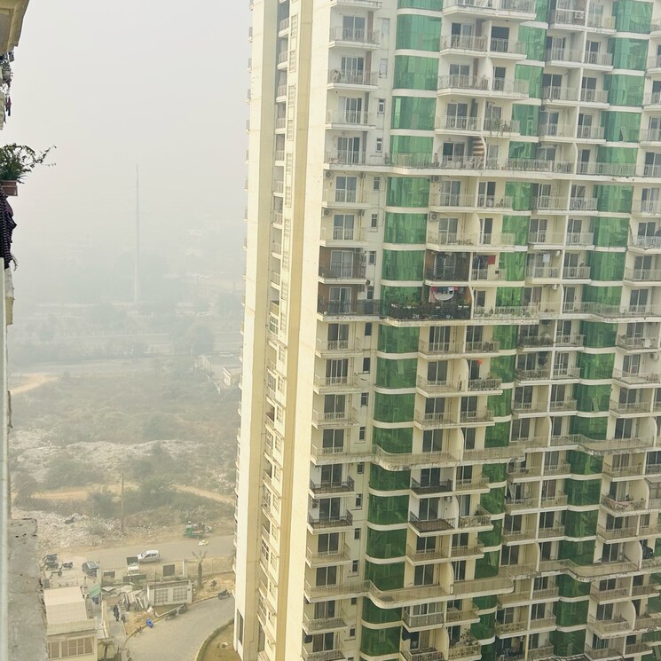 Balcony, mahagun-mantra-ii 2.5 Bedroom 1125 Sq.Ft. Apartment In Vaidpura Greater Noida 9717817