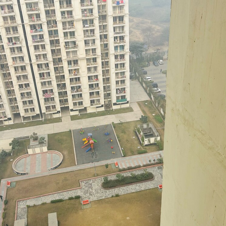 Exterior View, mahagun-mantra-ii 2.5 Bedroom 1125 Sq.Ft. Apartment In Vaidpura Greater Noida 9717817
